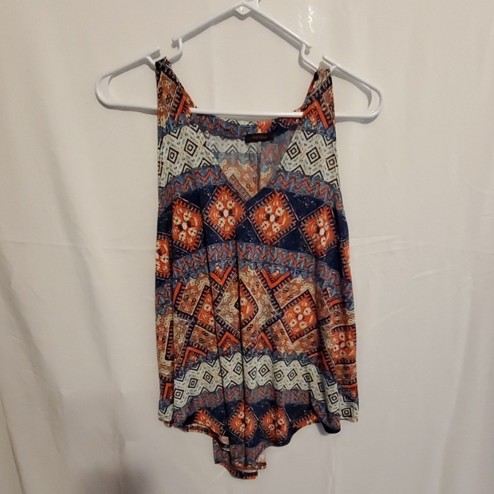 Geometric tank